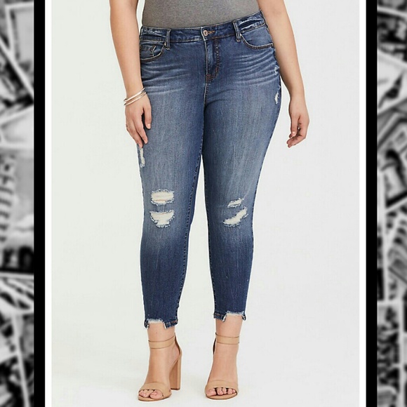 torrid Denim - NWT TORRID Destructed PLUS SIZE Girlfriend Jeans